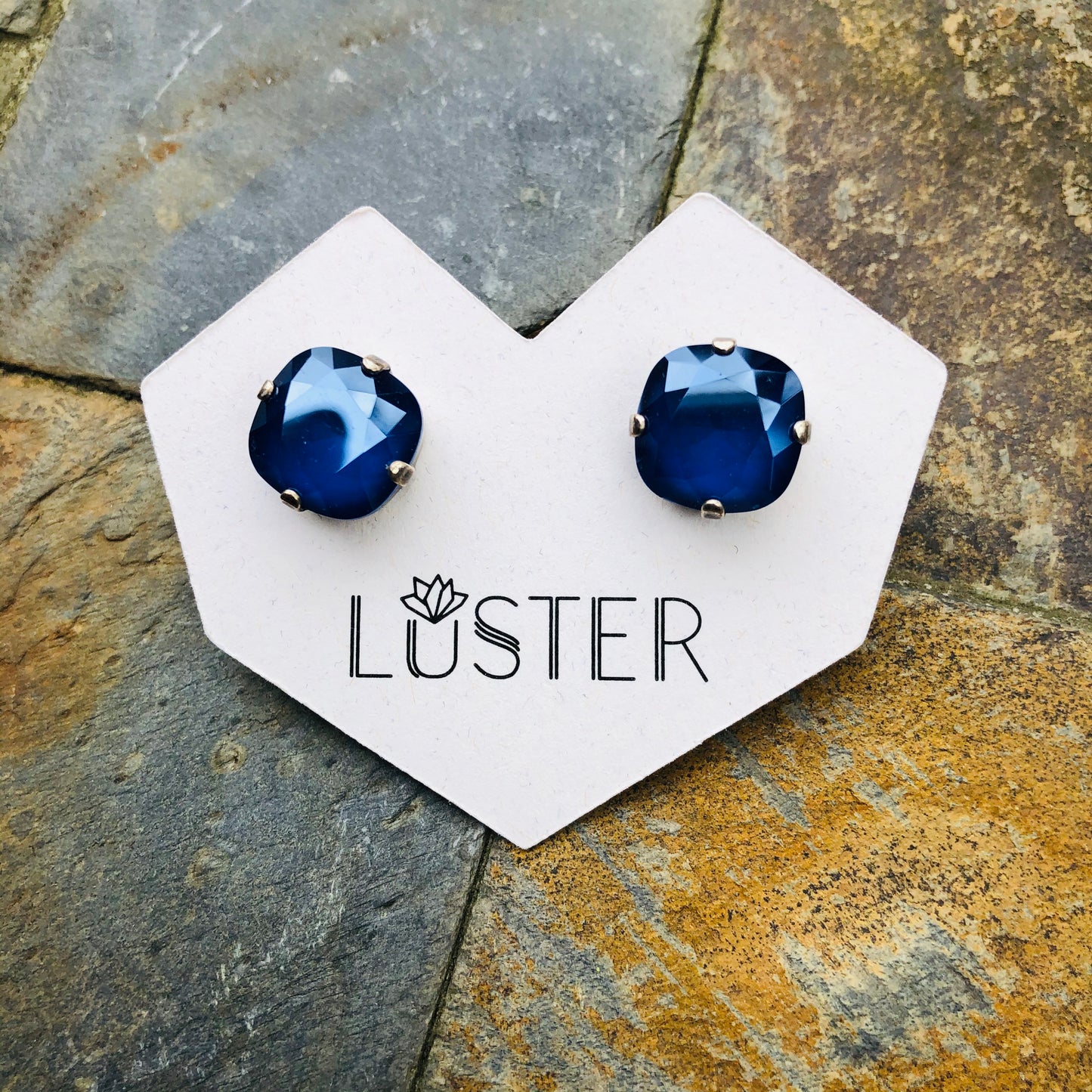 Classic Cushion Cut Posts