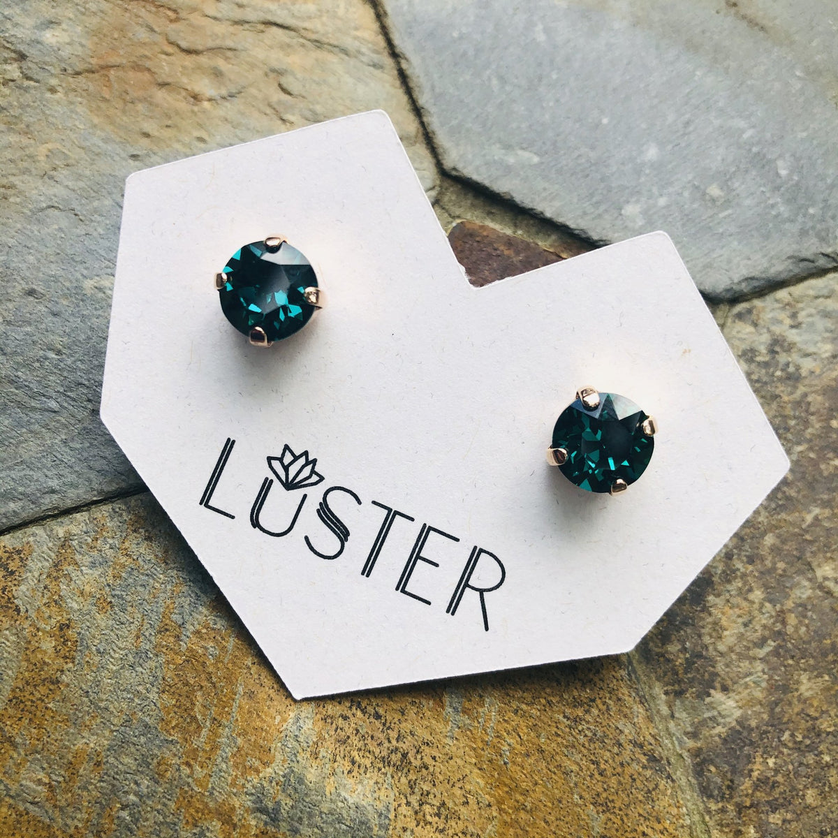 Emerald Crystal Simple Posts