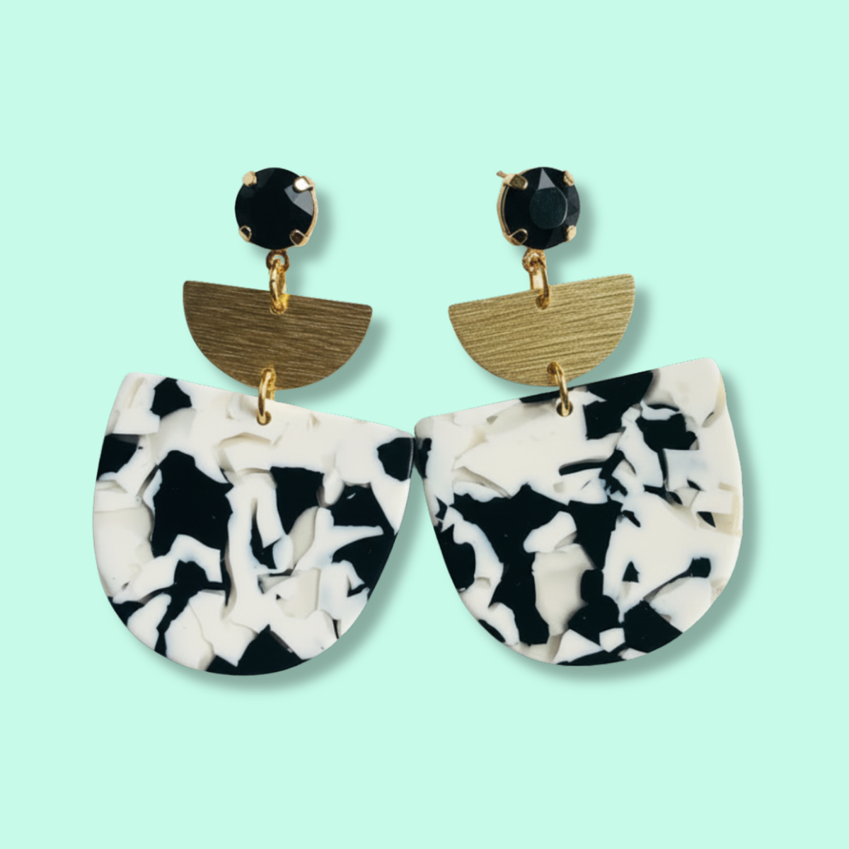 Black + White Tiered Drops